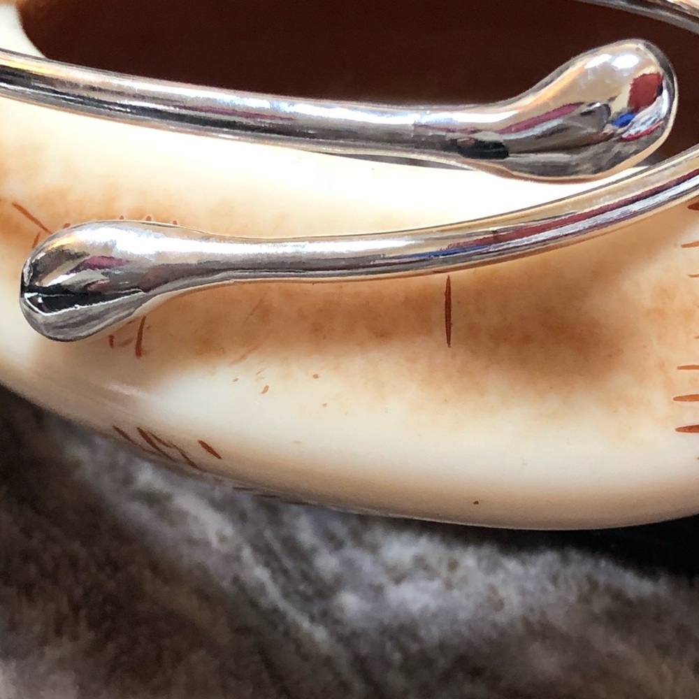 Bracelet large Ivory/Bone/Plastic ? Boho Chic!